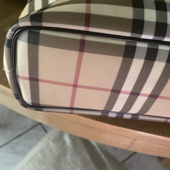 Burberry Beige and Black Check Tote with Wallet - Picture 7 of 14